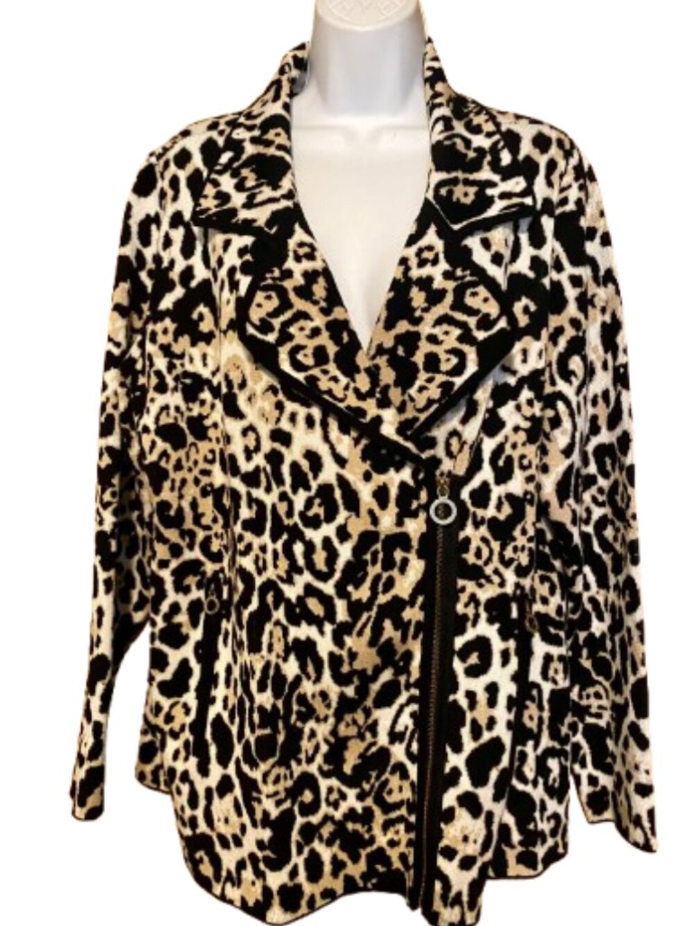 Belldini 1X Bengal Leopard Cheetah Print Knit Zipper Front Sweater NWT